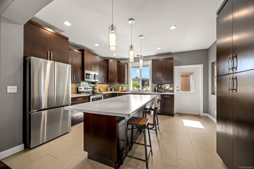 232 2Nd St, Courtenay, BC 