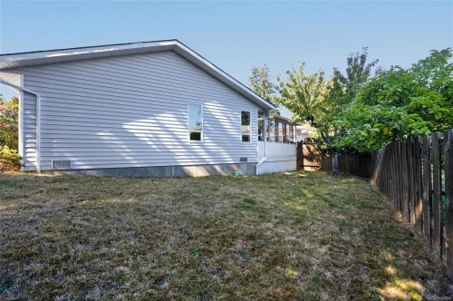 3560 Falcon Dr, Nanaimo, BC 