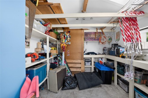 3560 Falcon Dr, Nanaimo, BC 