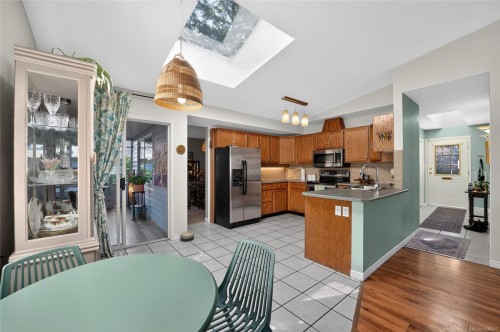3560 Falcon Dr, Nanaimo, BC 