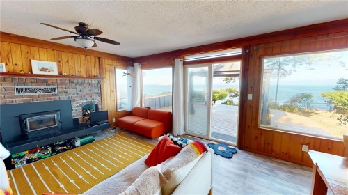 532 Berry Point Rd, Gabriola Island, BC 