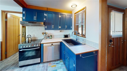 532 Berry Point Rd, Gabriola Island, BC 