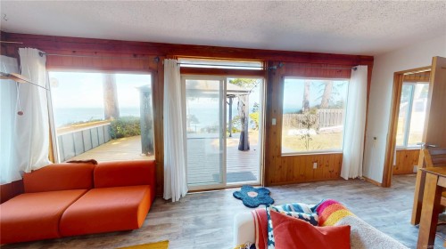 532 Berry Point Rd, Gabriola Island, BC 