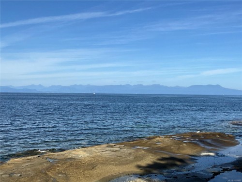 532 Berry Point Rd, Gabriola Island, BC 