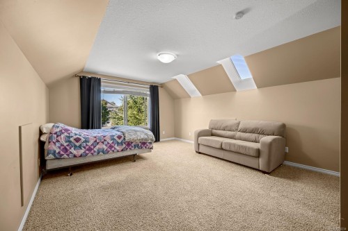 2464 Stirling Cres, Courtenay, BC 