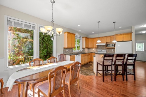 2464 Stirling Cres, Courtenay, BC 