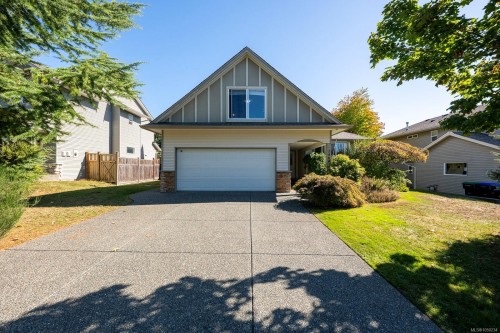 2464 Stirling Cres, Courtenay, BC 