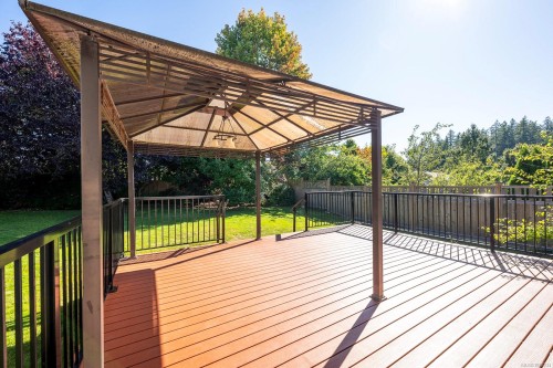 2464 Stirling Cres, Courtenay, BC 