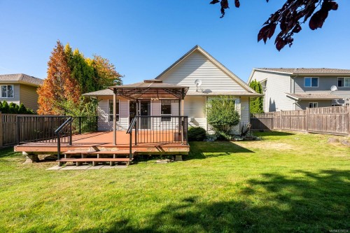 2464 Stirling Cres, Courtenay, BC 
