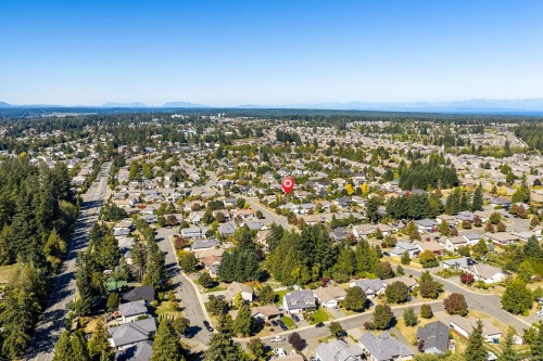 2464 Stirling Cres, Courtenay, BC 