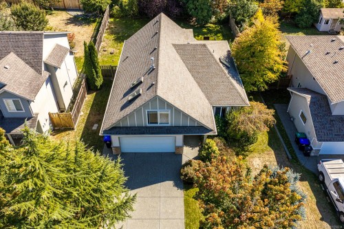 2464 Stirling Cres, Courtenay, BC 