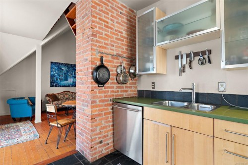 #5-1715 Rockland Ave, Victoria, BC 