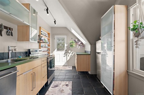 #5-1715 Rockland Ave, Victoria, BC 