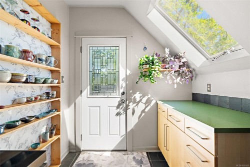 #5-1715 Rockland Ave, Victoria, BC 