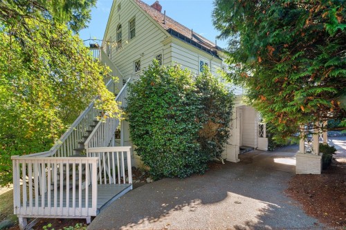 #5-1715 Rockland Ave, Victoria, BC 