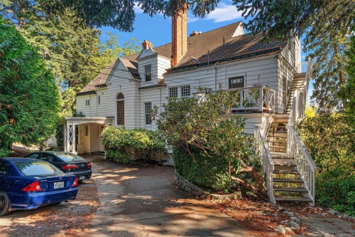 #5-1715 Rockland Ave, Victoria, BC 