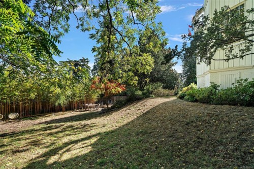 #5-1715 Rockland Ave, Victoria, BC 