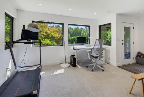 685 Lost Lake Rd, Highlands, BC 