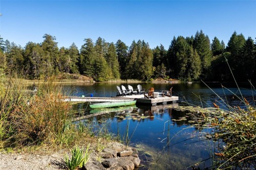 685 Lost Lake Rd, Highlands, BC 