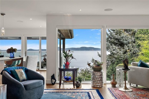 2920 Mt. Baker View Rd, Saanich, BC 