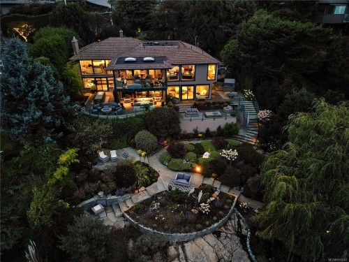 2920 Mt. Baker View Rd, Saanich, BC 