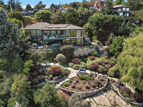 2920 Mt. Baker View Rd, Saanich, BC 
