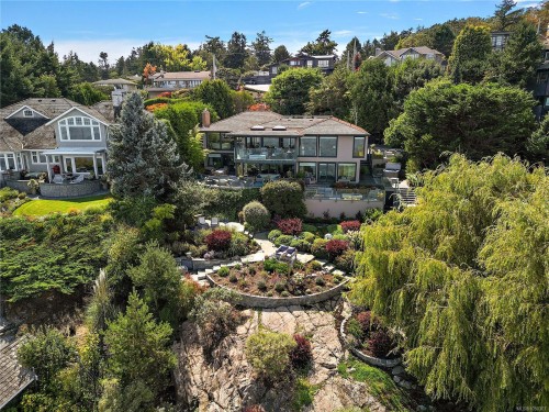 2920 Mt. Baker View Rd, Saanich, BC 