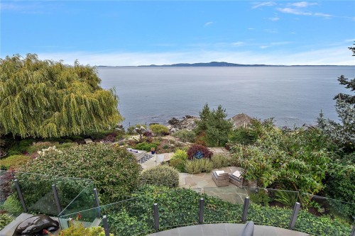 2920 Mt. Baker View Rd, Saanich, BC 