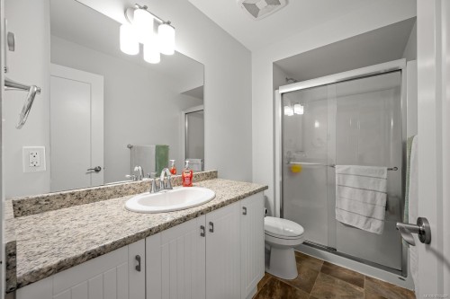2563 Brookfield Dr, Courtenay, BC 