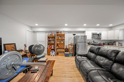 2563 Brookfield Dr, Courtenay, BC 