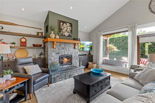 1254 Ormonde Rd, Parksville, BC 