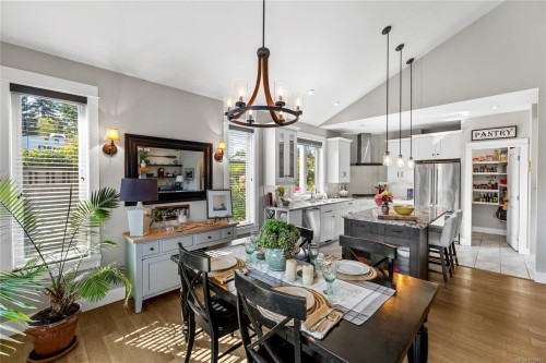 1254 Ormonde Rd, Parksville, BC 