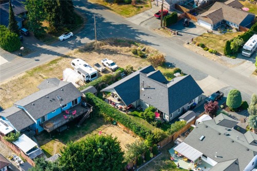 1254 Ormonde Rd, Parksville, BC 