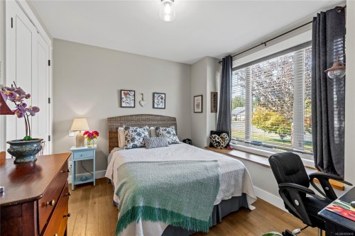 1254 Ormonde Rd, Parksville, BC 