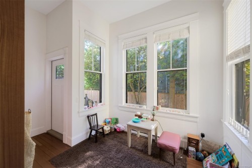 737 Vancouver St, Victoria, BC 
