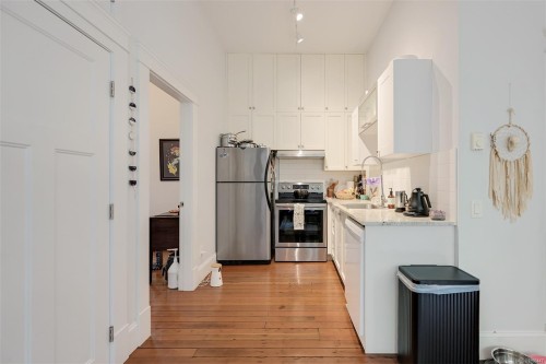 737 Vancouver St, Victoria, BC 