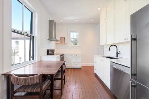 737 Vancouver St, Victoria, BC 