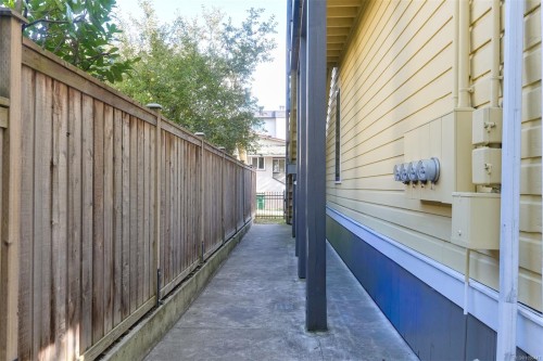 737 Vancouver St, Victoria, BC 