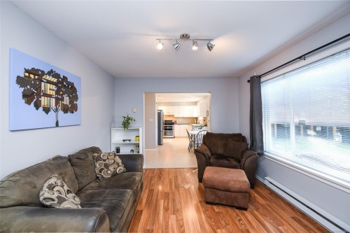 2233 Bolt Ave, Comox, BC 