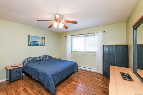 2233 Bolt Ave, Comox, BC 