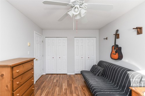 2233 Bolt Ave, Comox, BC 