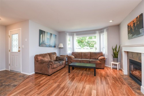 2233 Bolt Ave, Comox, BC 