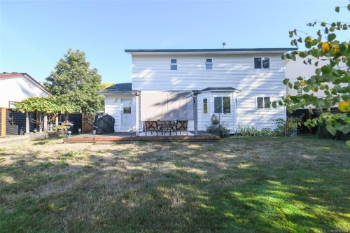 2233 Bolt Ave, Comox, BC 