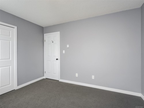 #4-9923 Seventh St, Sidney, BC 