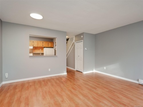 #4-9923 Seventh St, Sidney, BC 
