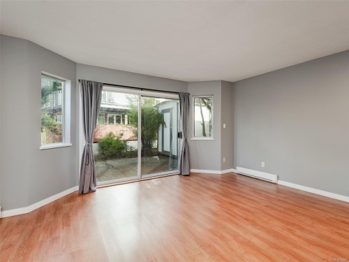 #4-9923 Seventh St, Sidney, BC 