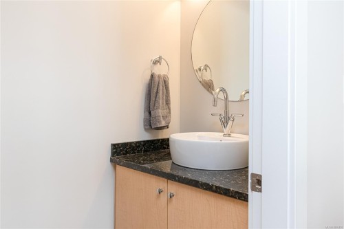 #505-1030 Yates St, Victoria, BC 