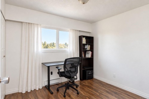 7031 West Saanich Rd, Central Saanich, BC 