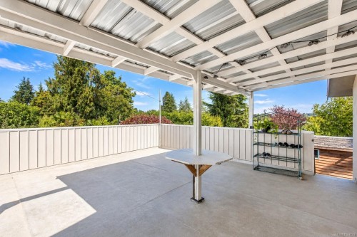 7031 West Saanich Rd, Central Saanich, BC 