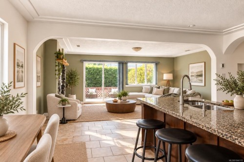7031 West Saanich Rd, Central Saanich, BC 
